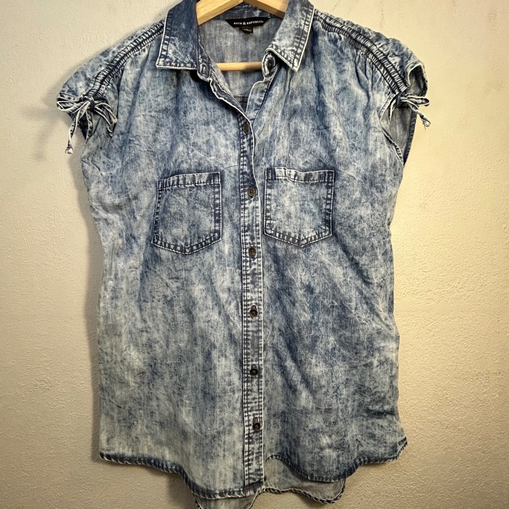 Rock & Republic Womens Acid Wash Denim Sleeveless Button Down Shirt‎ Small Blue